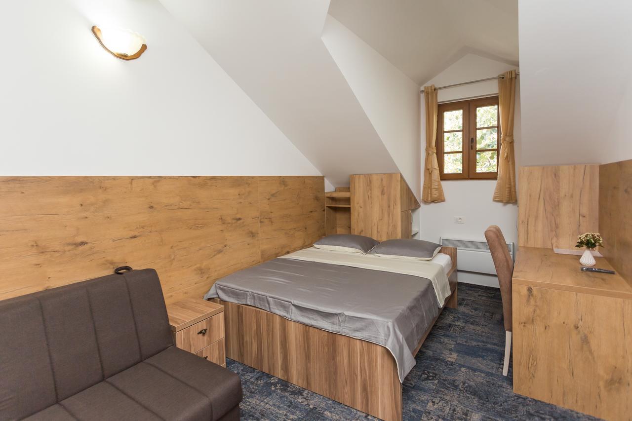 Hotel Tilia Cetynia Zewnętrze zdjęcie