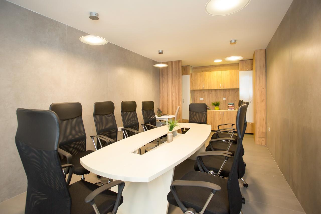 Hotel Tilia Cetynia Zewnętrze zdjęcie