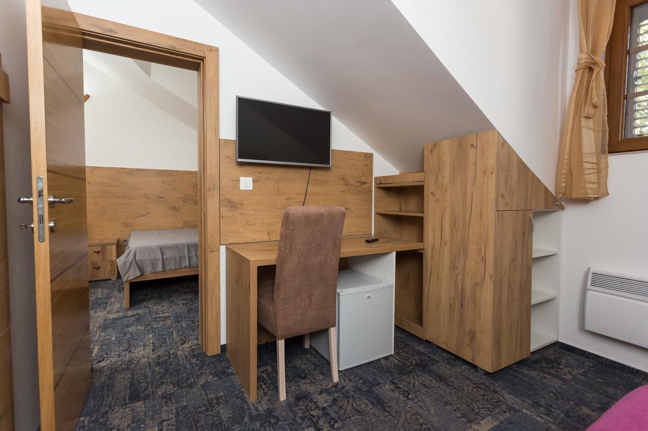 Hotel Tilia Cetynia Zewnętrze zdjęcie