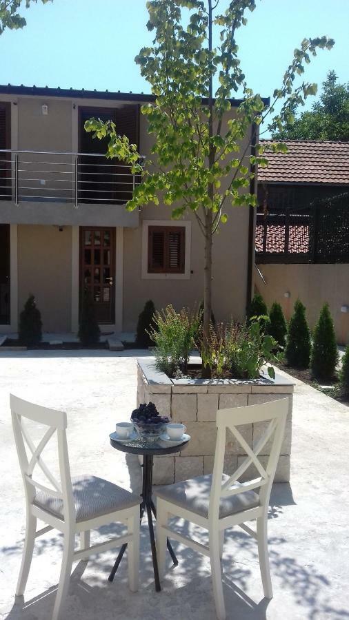 Hotel Tilia Cetynia Zewnętrze zdjęcie