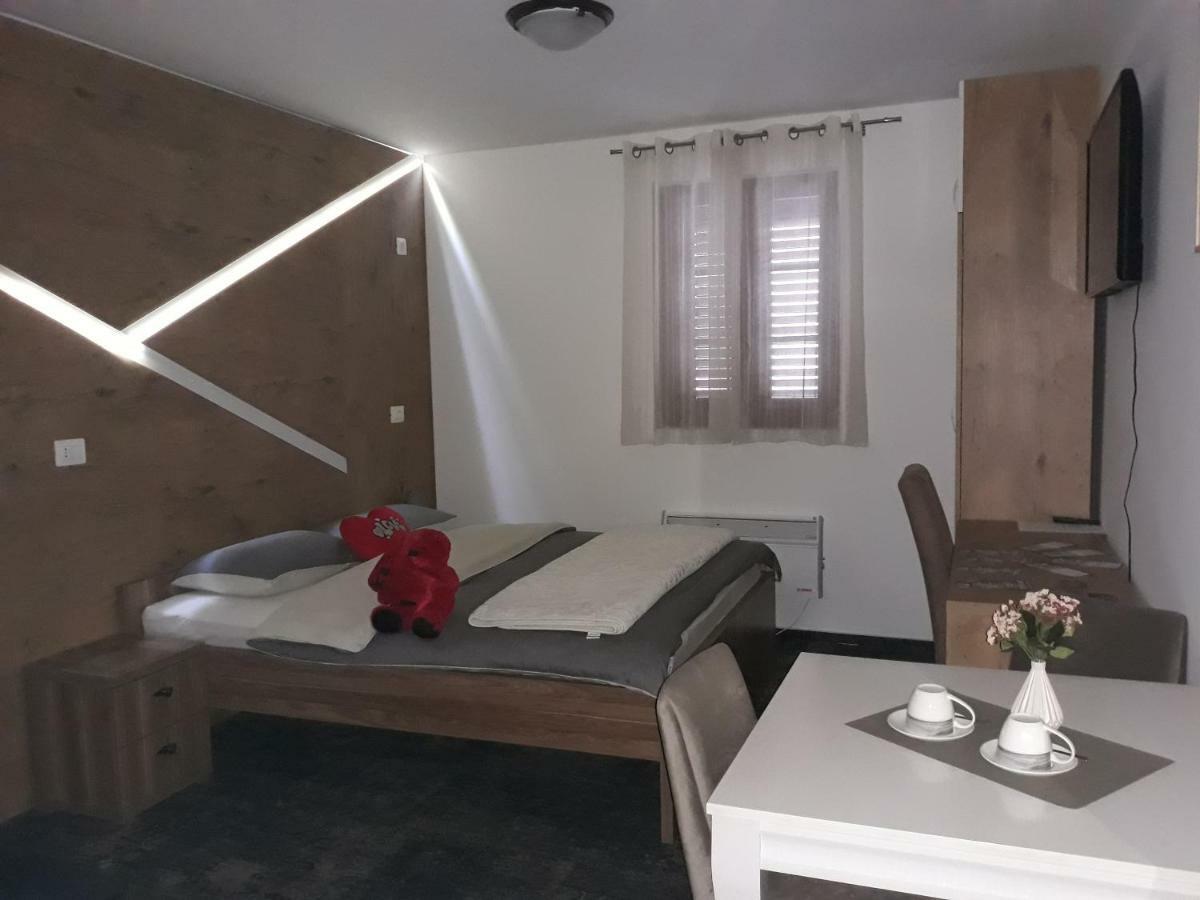 Hotel Tilia Cetynia Zewnętrze zdjęcie