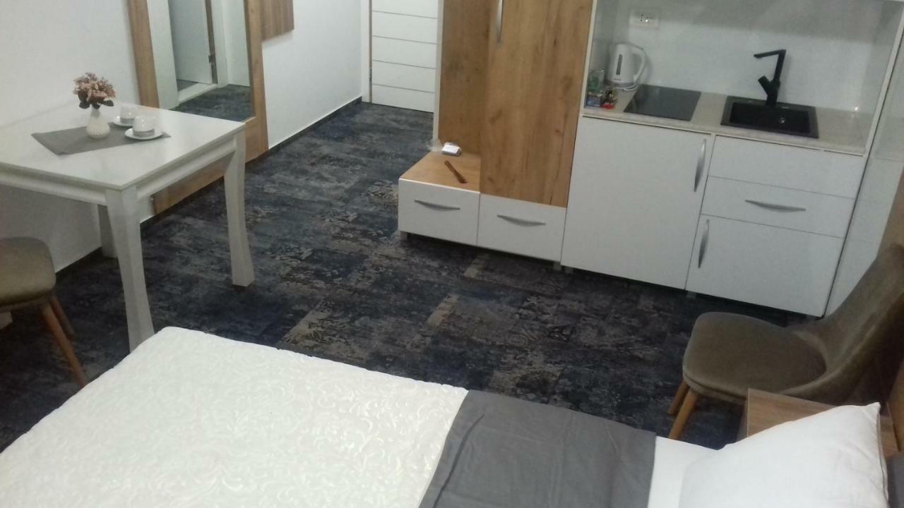 Hotel Tilia Cetynia Zewnętrze zdjęcie