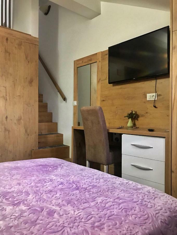 Hotel Tilia Cetynia Zewnętrze zdjęcie